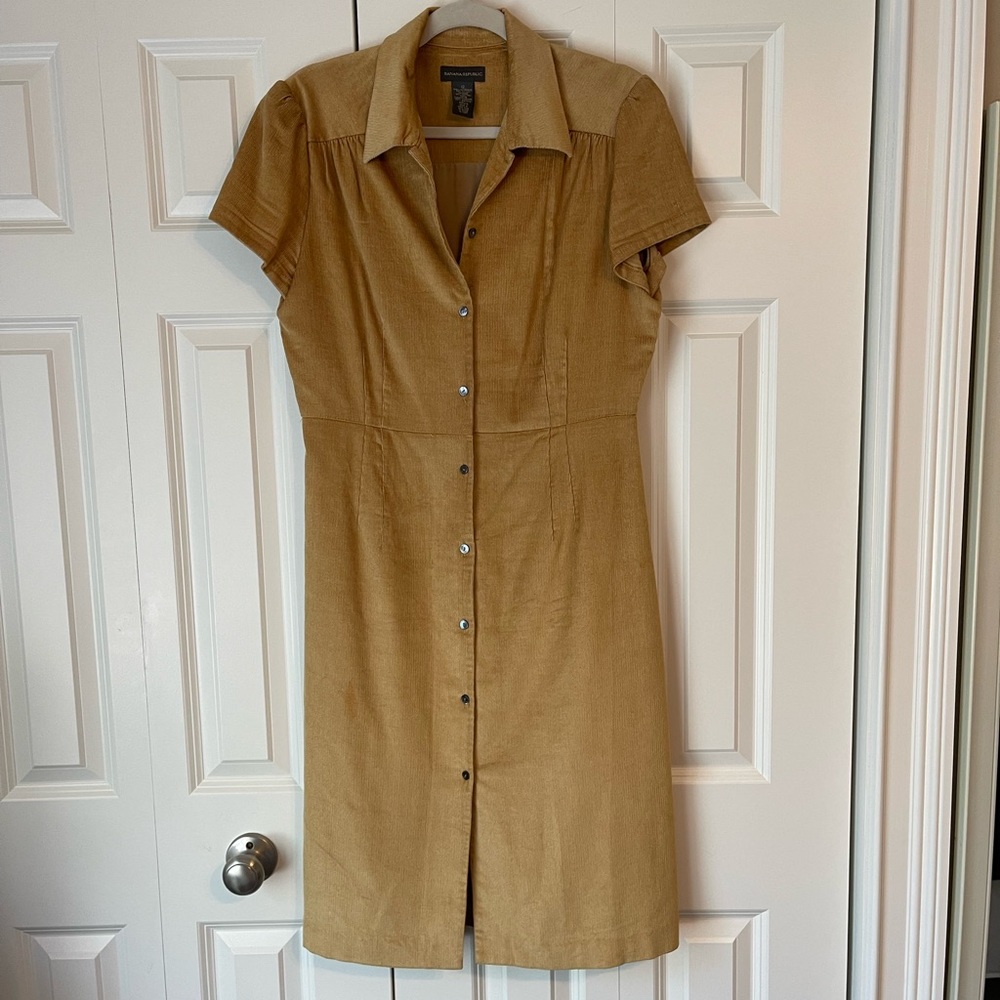BANANA REPUBLIC MUSTARD YELLOW BUTTON DOWN DRESS
